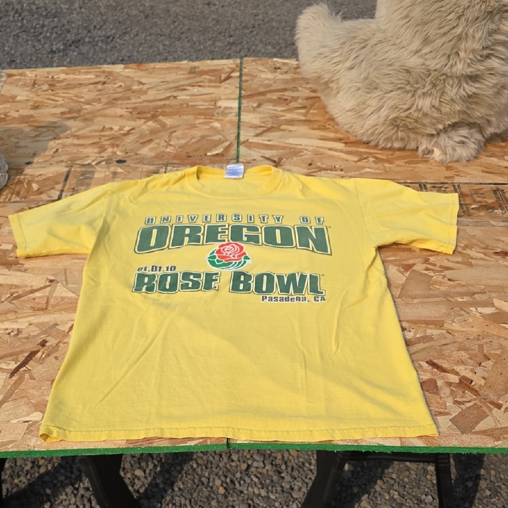 Yellow Oregon Rose 2010 Bowl T-Shirt
